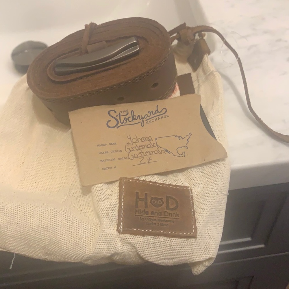 Hide and drink belt
